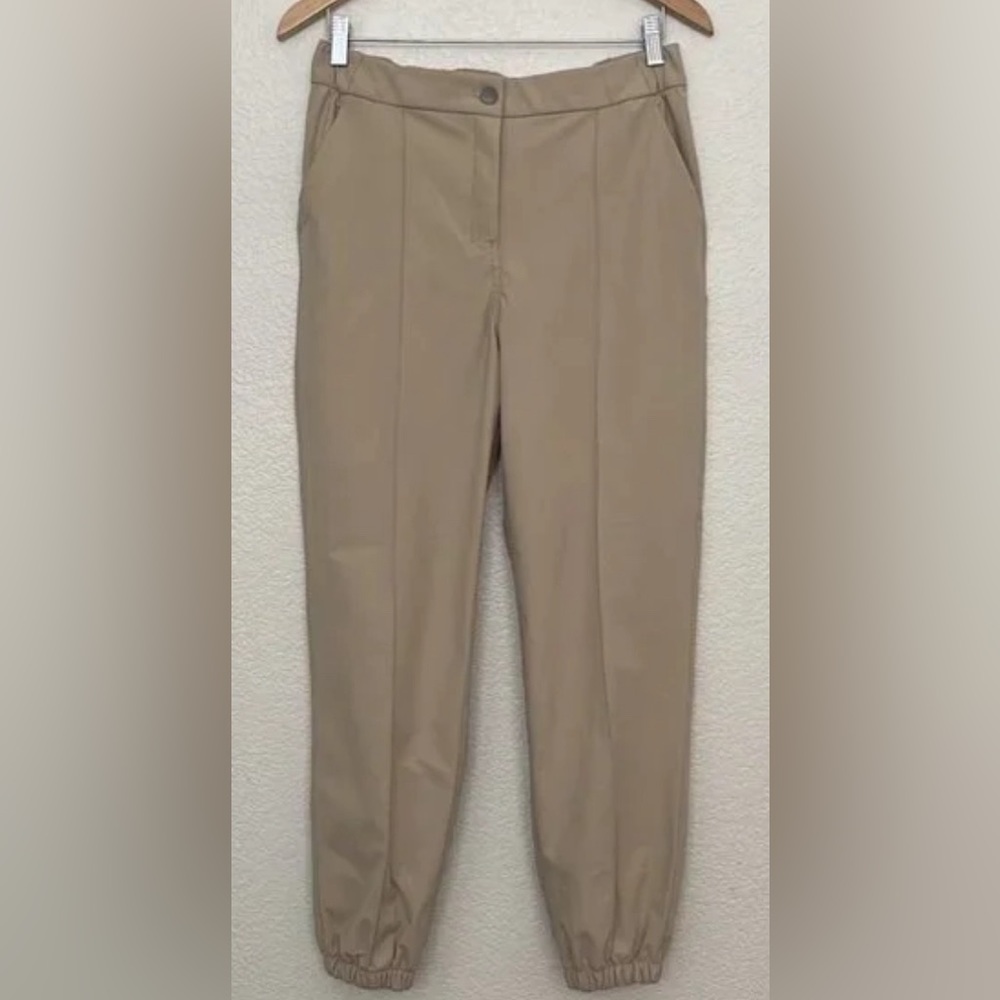 LuLulemon light beige size 30 jogging pants